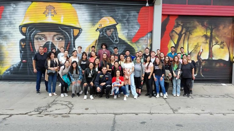 Personal se capacita en RCP y en uso de extintores