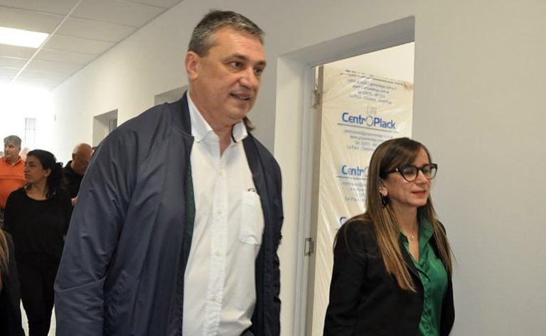 La Ministra Barbás recorrió la obra del Hospital de Brinkmann