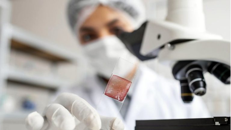 Los bioquímicos también cobrarán un «bono» a los usuarios de prepagas