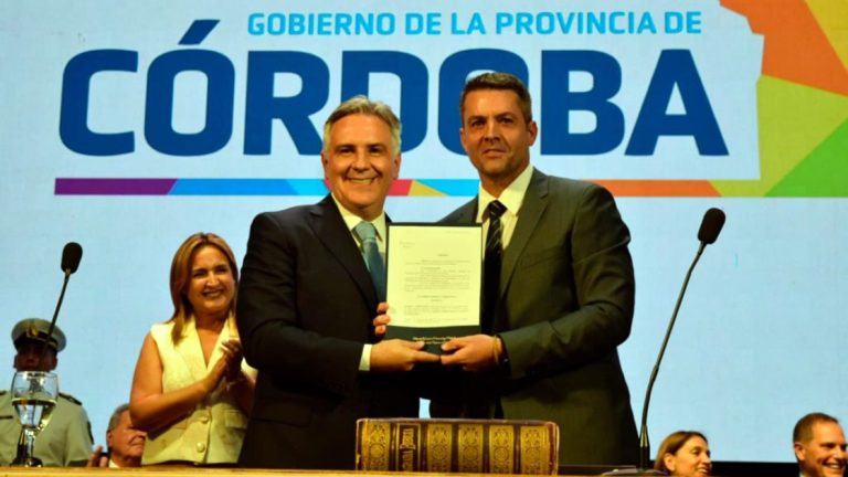 En Río Cuarto, Llaryora completó su gabinete de ministros