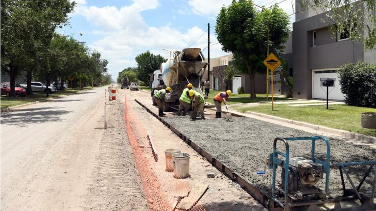 Avanza la segunda etapa de pavimentación de Avenida de la Universidad