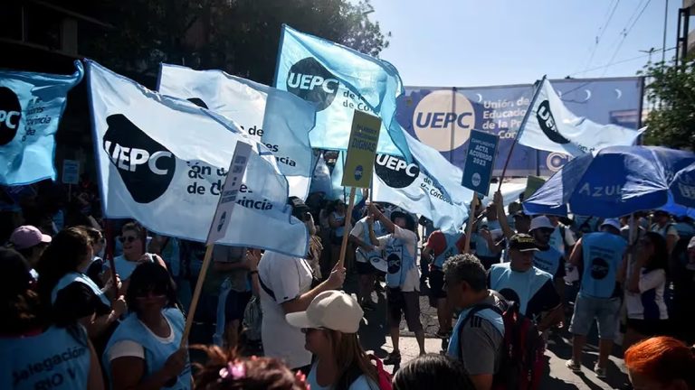 La Provincia hará una nueva oferta para evitar otro paro de la UEPC