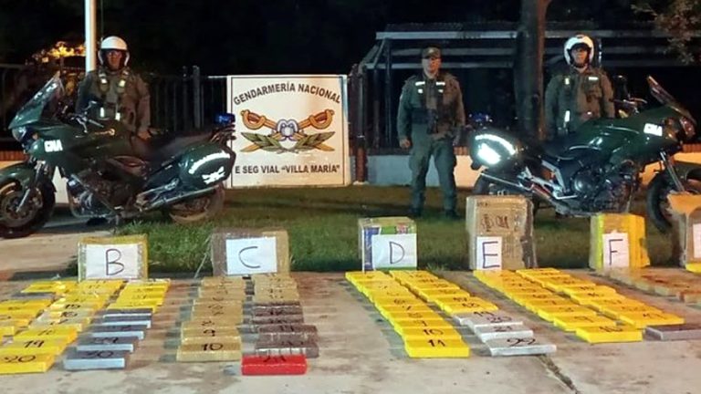 Allanamientos en un campo de Morteros por los 150 kilogramos de cocaína encontrados en un camión