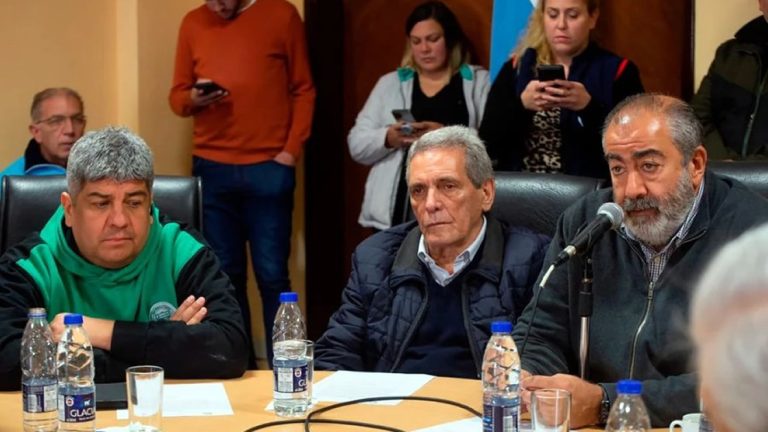 El Gobierno tendrá este miércoles la primera reunión oficial con la CGT: los temas en agenda
