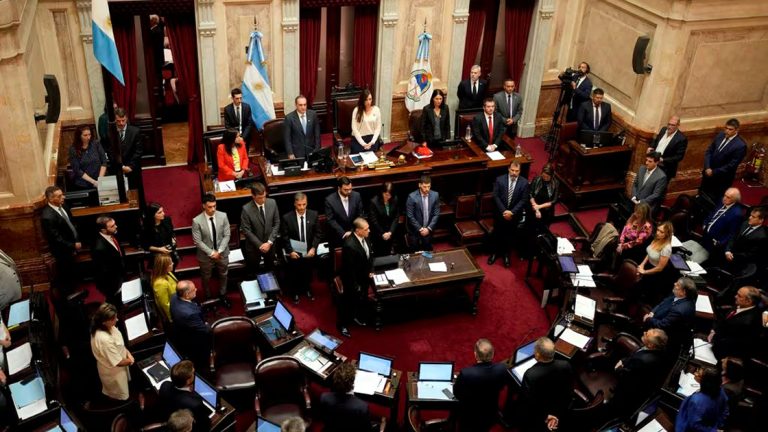 Los senadores aprobaron la suba de sus dietas y cobrarán más de $ 6 millones en bruto