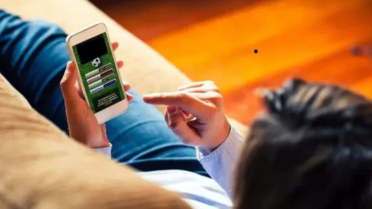 El 38% de los jóvenes argentinos apostó online y el 28% sufrió ansiedad por no poder hacerlo