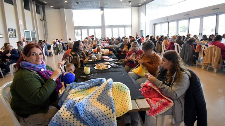 Manos Tejedoras: se realizó nueva entrega a la Residencia de Varones