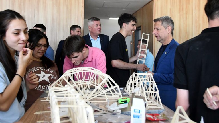 Se viene una nueva edición del Spaghetti Bridge