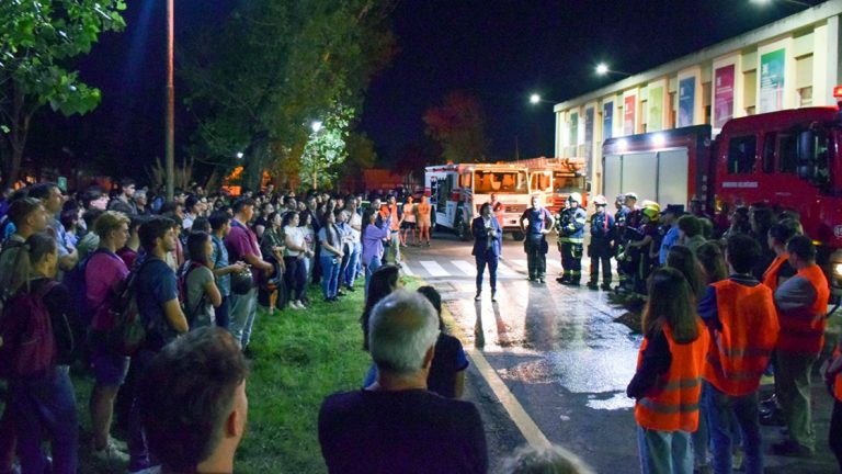 Se llevó a cabo un nuevo simulacro de incendio en nuestra Facultad Regional