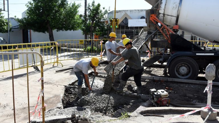 Restricción de Tránsito Vehicular por Obra de Pavimentación en Barrio Independencia
