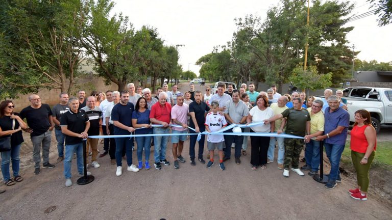 Bernarte inauguró la red colectora de líquidos cloacales de barrio Las Rosas