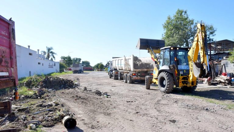Se realizan obras en canales pluviales del noroeste de la ciudad