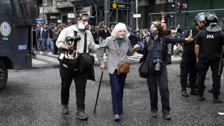 Los jubilados en Argentina: olvido, miseria y manipulación