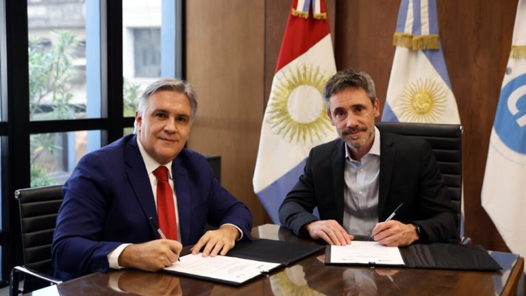 Córdoba y el CFI acordaron líneas de créditos por $10.000 millones para fortalecer el desarrollo productivo