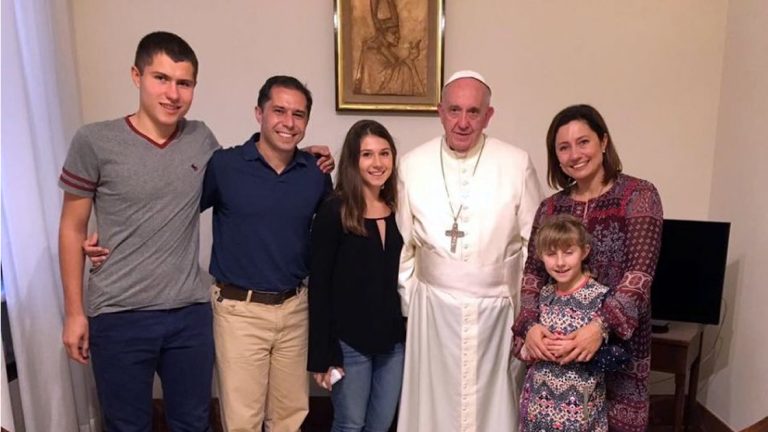 El día que Francisco recibió a la sanfrancisqueña Silvia Salvagno y le preguntó por la Bagna Cauda