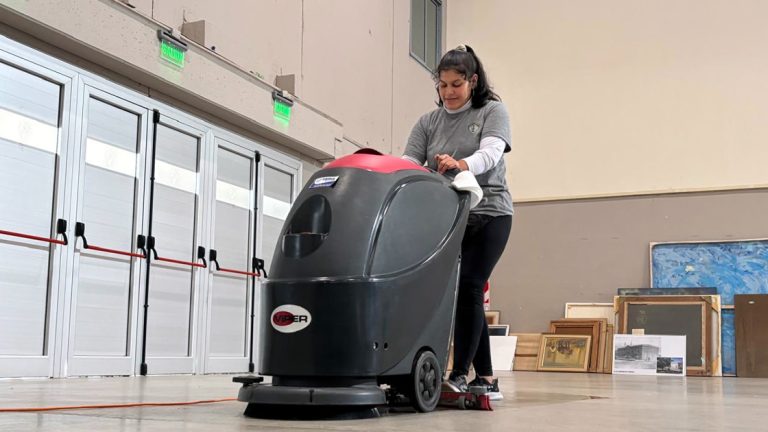 El municipio adquirió nuevo equipamiento para el mantenimiento del Superdomo