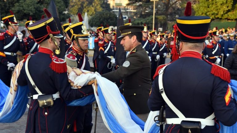 Rosario se prepara para el acto central del Día de la Bandera