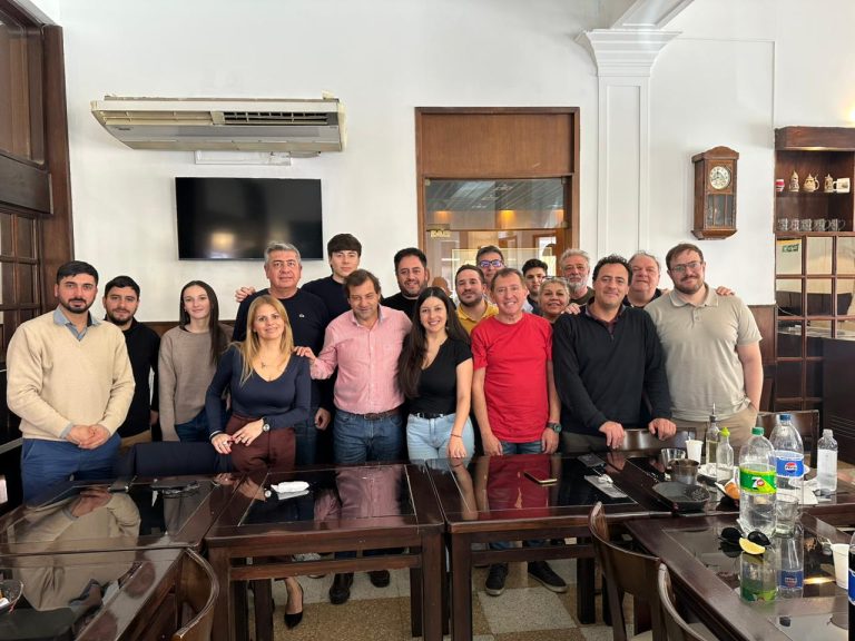Radicales de Córdoba endurecen su postura contra Milei y cuestionan a la conducción partidaria