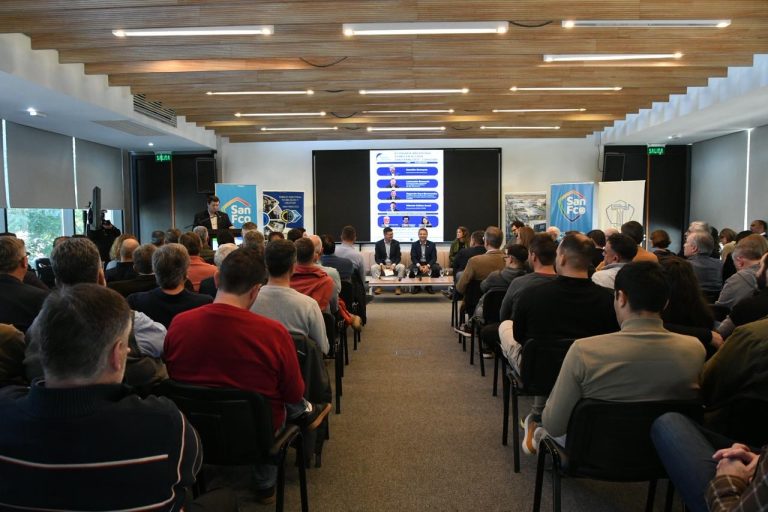 Más de 150 personas participaron del evento “Economía Argentina: PYMES en Acción” desarrollado en Tecnoteca