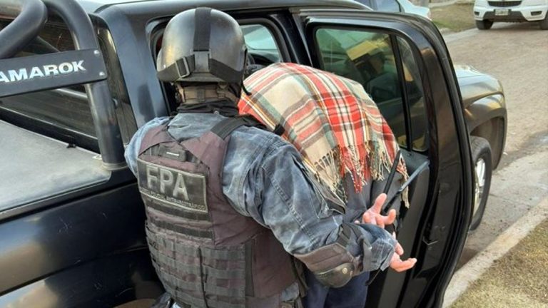 Madre e hijo detenidos por comercializar drogas en San Francisco y Frontera