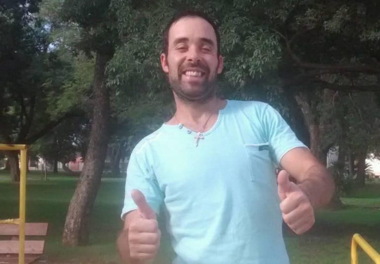 Solicitan paradero de un joven