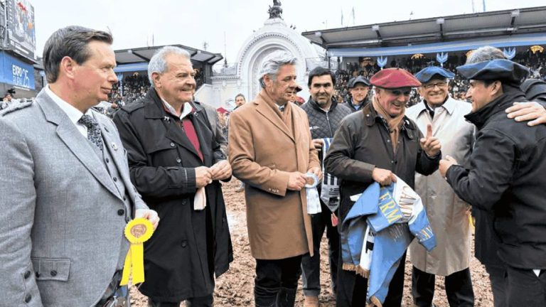Rural de Palermo: La Provincia selló un acuerdo con la Bolsa de Cereales de Córdoba