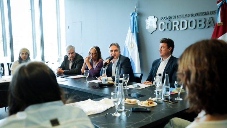 Junto a legisladores nacionales, Llaryora ratificó su rechazo al veto a la ley de Discapacidad