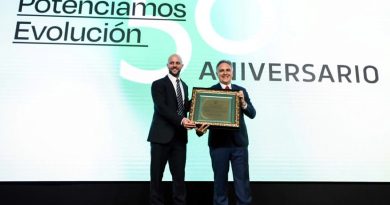 Llaryora anunció la creación del Instituto Argentino del Maní y propuso el “sello Maní Córdoba”