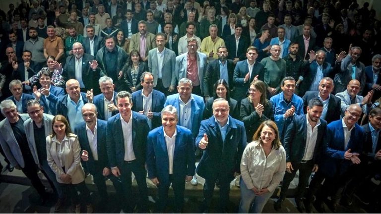 Llaryora: El modelo de Córdoba es con superávit y la gente adentro