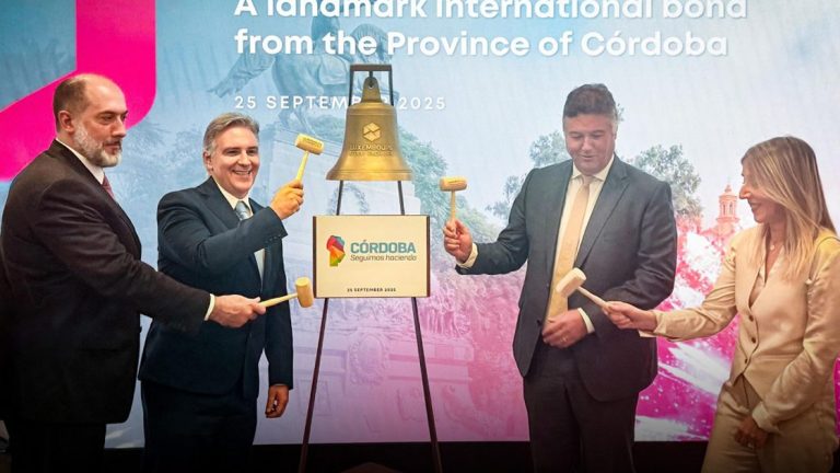 Córdoba recibió un histórico reconocimiento en la Bolsa de Luxemburgo