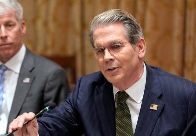 Scott Bessent confirmó que la asistencia para Argentina llegará a los U$S 40.000 millones