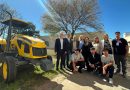 La Provincia entregó un tractor al IPEAyT N° 242 de Morteros para fortalecer la formación técnico-productiva