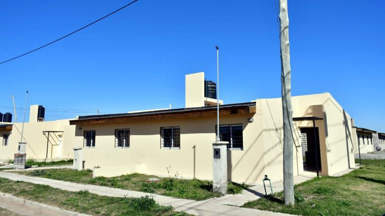 Reparación histórica: la Municipalidad entregará 21 viviendas sociales a familias que necesitaban una solución definitiva