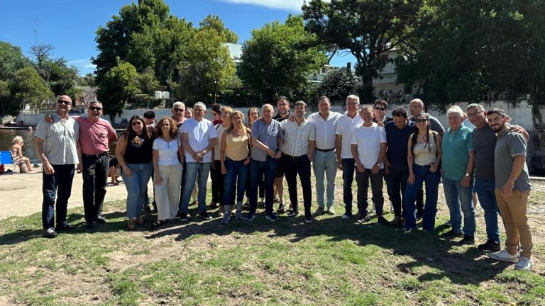 Referentes radicales se reunieron en Mina Clavero y llamaron a “reconstruir el partido desde sus valores históricos”