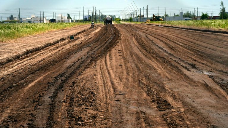 Comenzaron los trabajos para la apertura de calle España y Bv. Buenos Aires