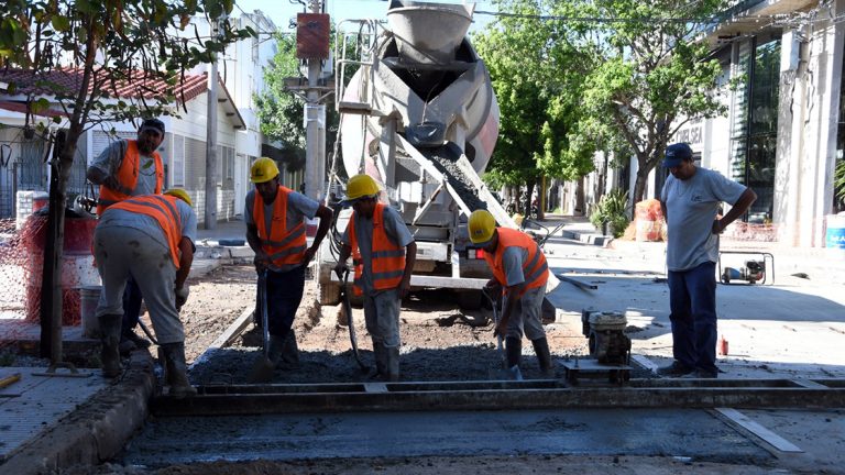 Avanzan los trabajos de bacheo y mantenimiento sobre avenida Libertador Norte