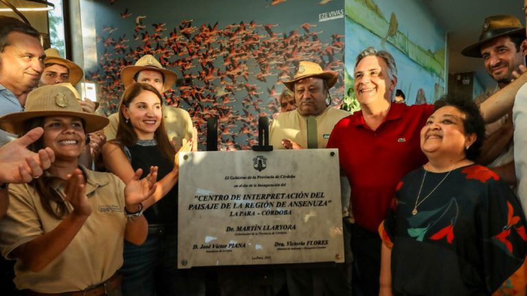 Llaryora encabezó la inauguración del Centro de Interpretación del Paisaje de la región de Ansenuza