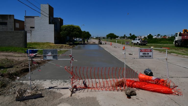 Avanzan los trabajos para completar la pavimentación de Av. Trigueros