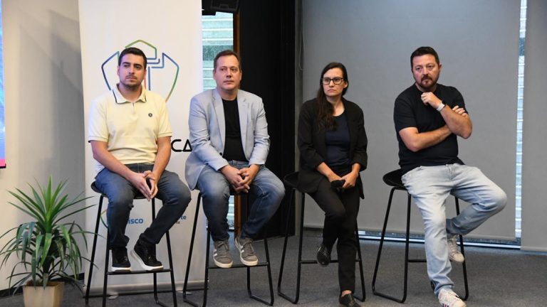 La Oficina de Empleo Móvil llega a Barrio Roque Sáenz Peña