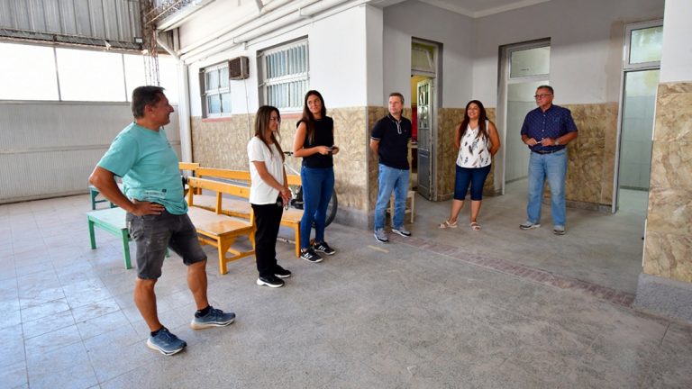 Bernarte supervisó mejoras edilicias en la escuela Primera Junta