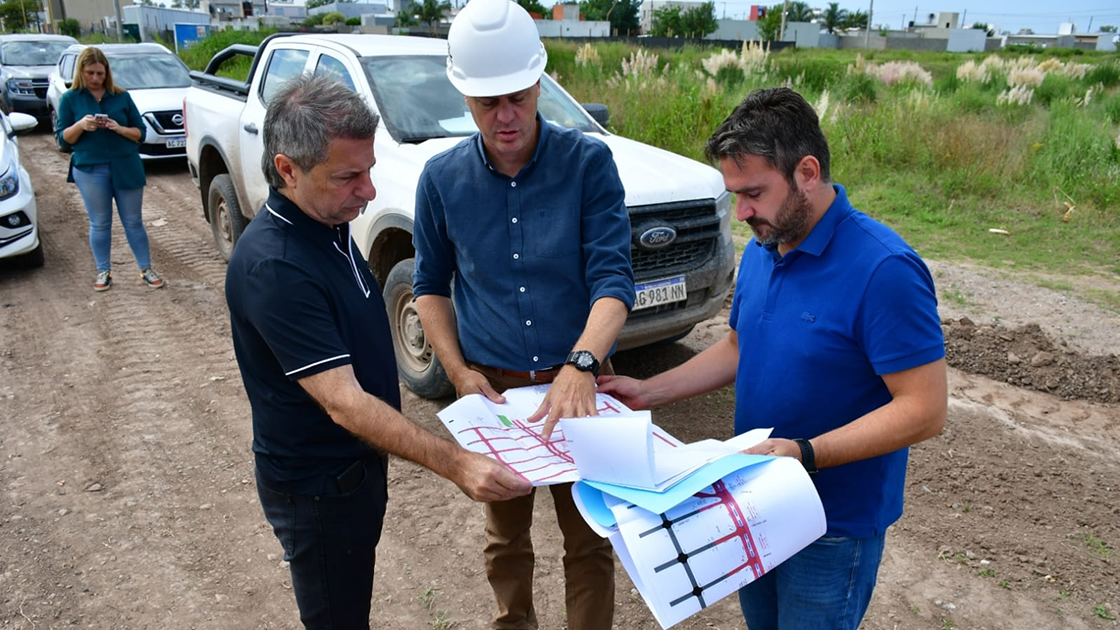 Bernarte supervisó el avance de obra en el Loteo “La Arbolada”
