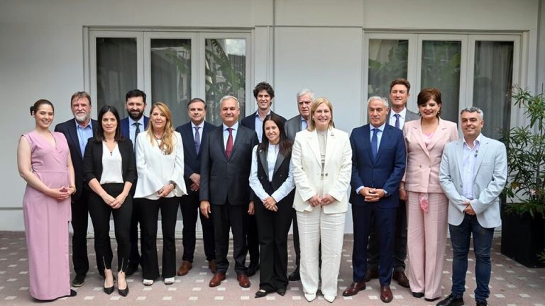 La reforma laboral de Milei amenaza con dividir al bloque de Provincias Unidas