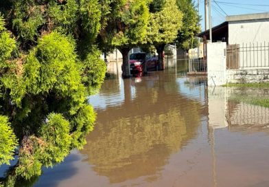 Llaryora se comunicó con intendentes del este provincial y envía asistencia a las zonas afectadas