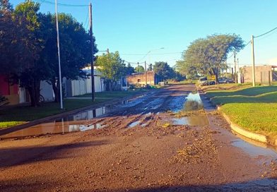 Tras el temporal, el agua comenzó a descender y mejora la situación en Colonia Marina