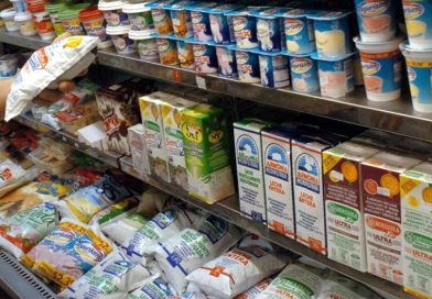 Ventas de lácteos muestran leve repunte mensual, pero siguen por debajo del año pasado