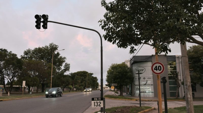 La avenida Cervantes tendrá un semáforo peatonal