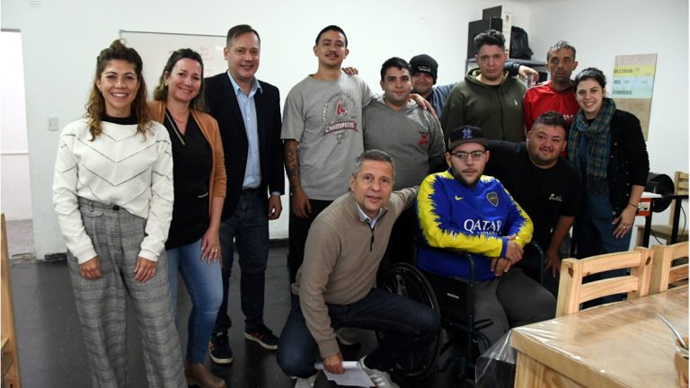 Bernarte recorrió el Taller Sentidos y destacó el proyecto de inclusión laboral
