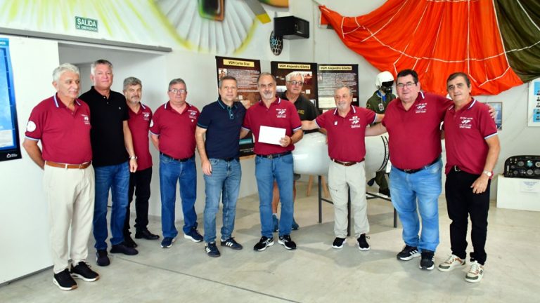 Malvinas: Bernarte acompañó a veteranos y entregó un aporte para el museo