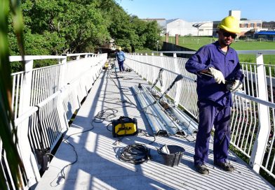 Bulevarización de 9 de Julio: Concluyó el hormigonado del puente peatonal y bicisenda en altura