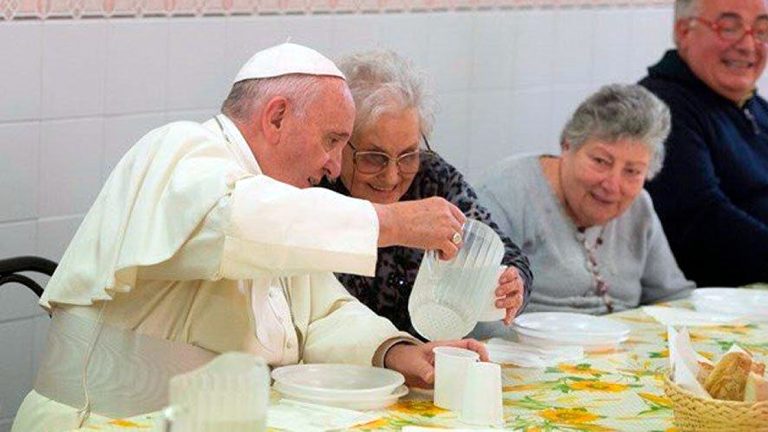 El origen piamontés del Papa Francisco, las joyas de la abuela y su debilidad por la “bagna cauda”